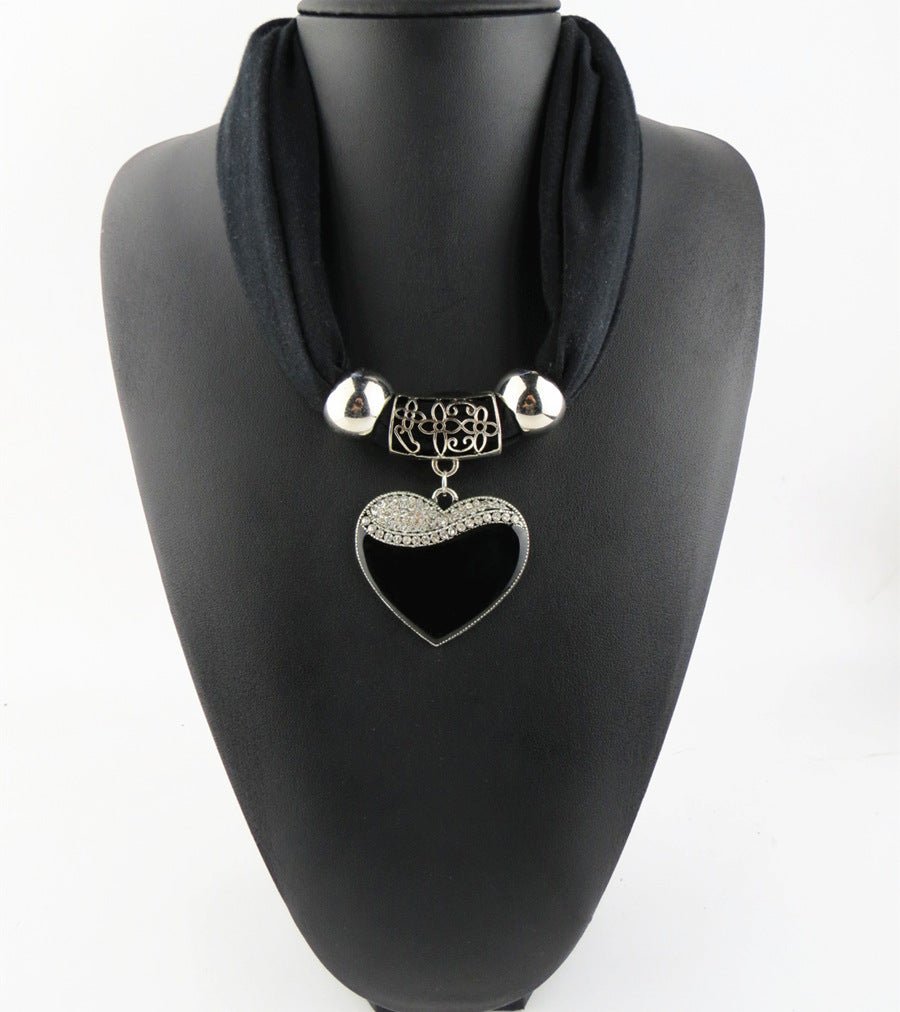 Women's Fashion Simple Heart-Shaped Pendant Scarf